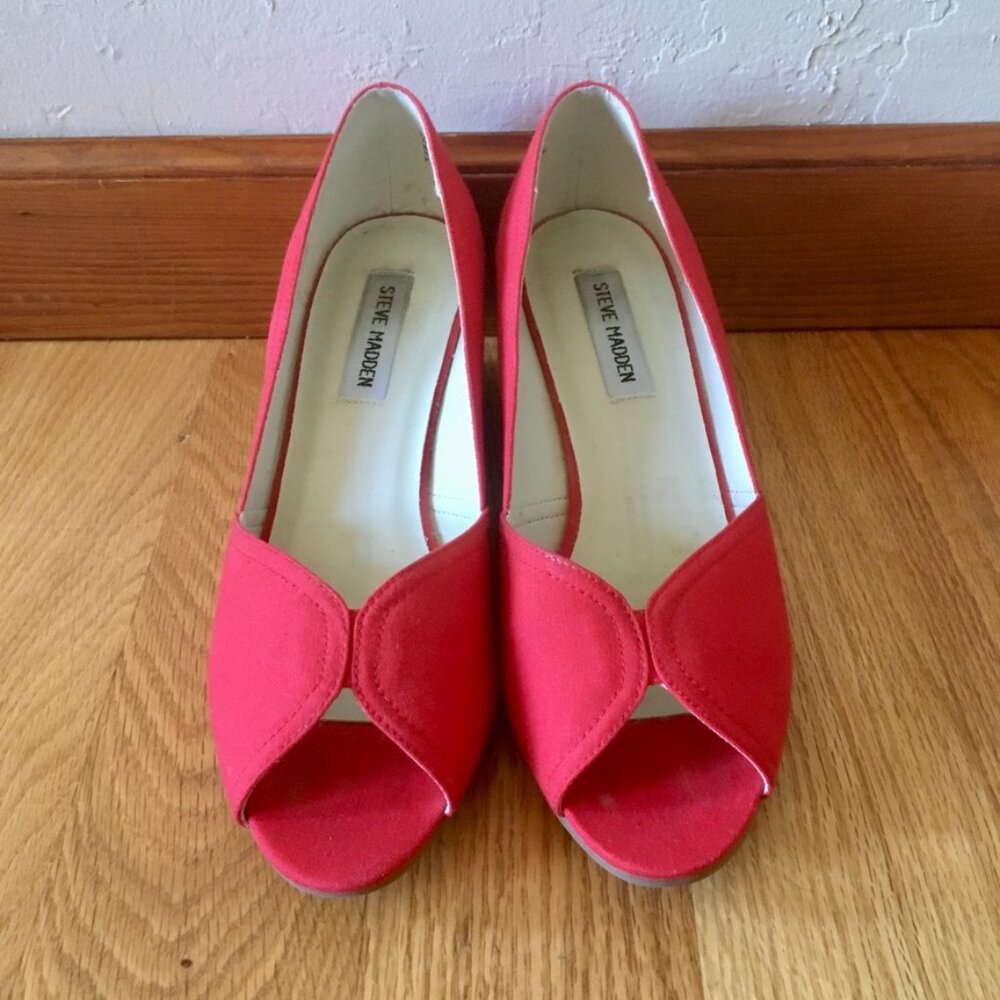 Steve Madden Red Wedges Steve Madden Red Espadrilles Size 9